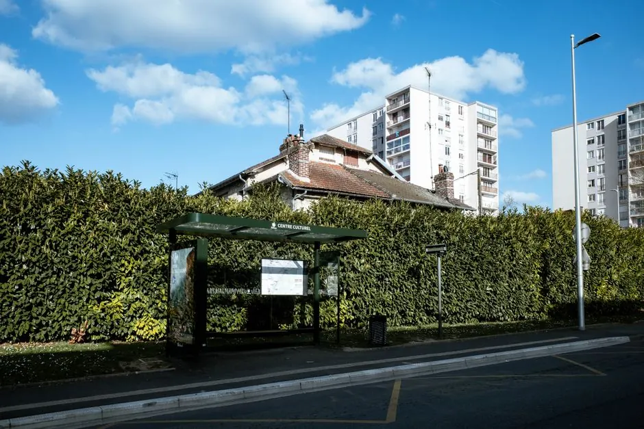 STOP : Arrêtez de mentir sur votre adresse suisse ! 🛑